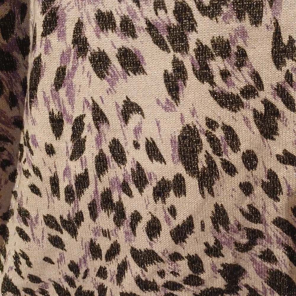 💰Cathy Daniels Animal Print Lightweight Sweater Top - Picture 5 of 7